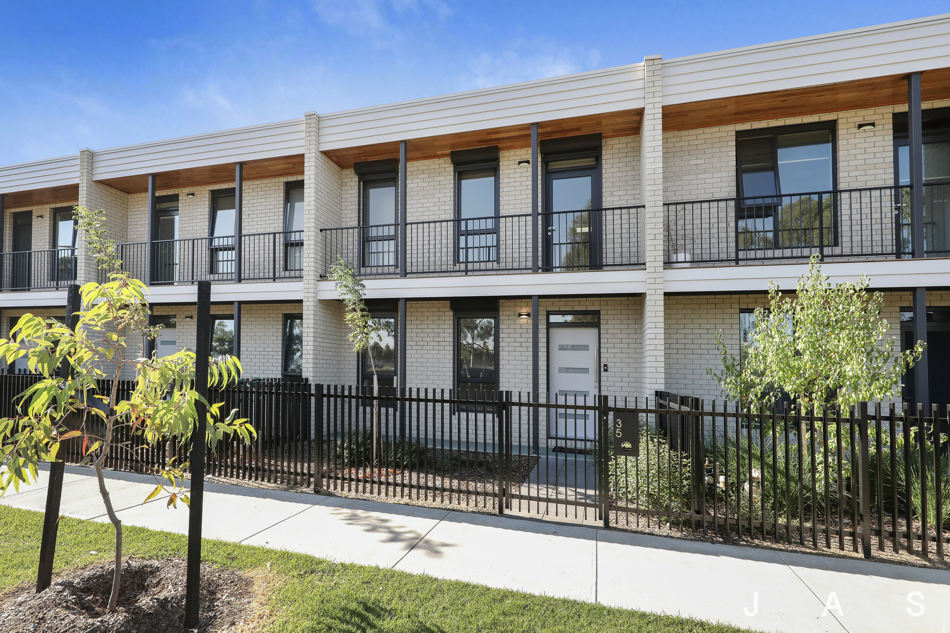 Rental properties & online application form