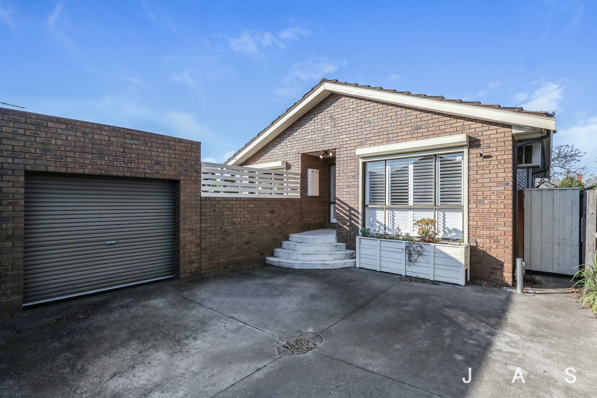 Rental properties & online application form