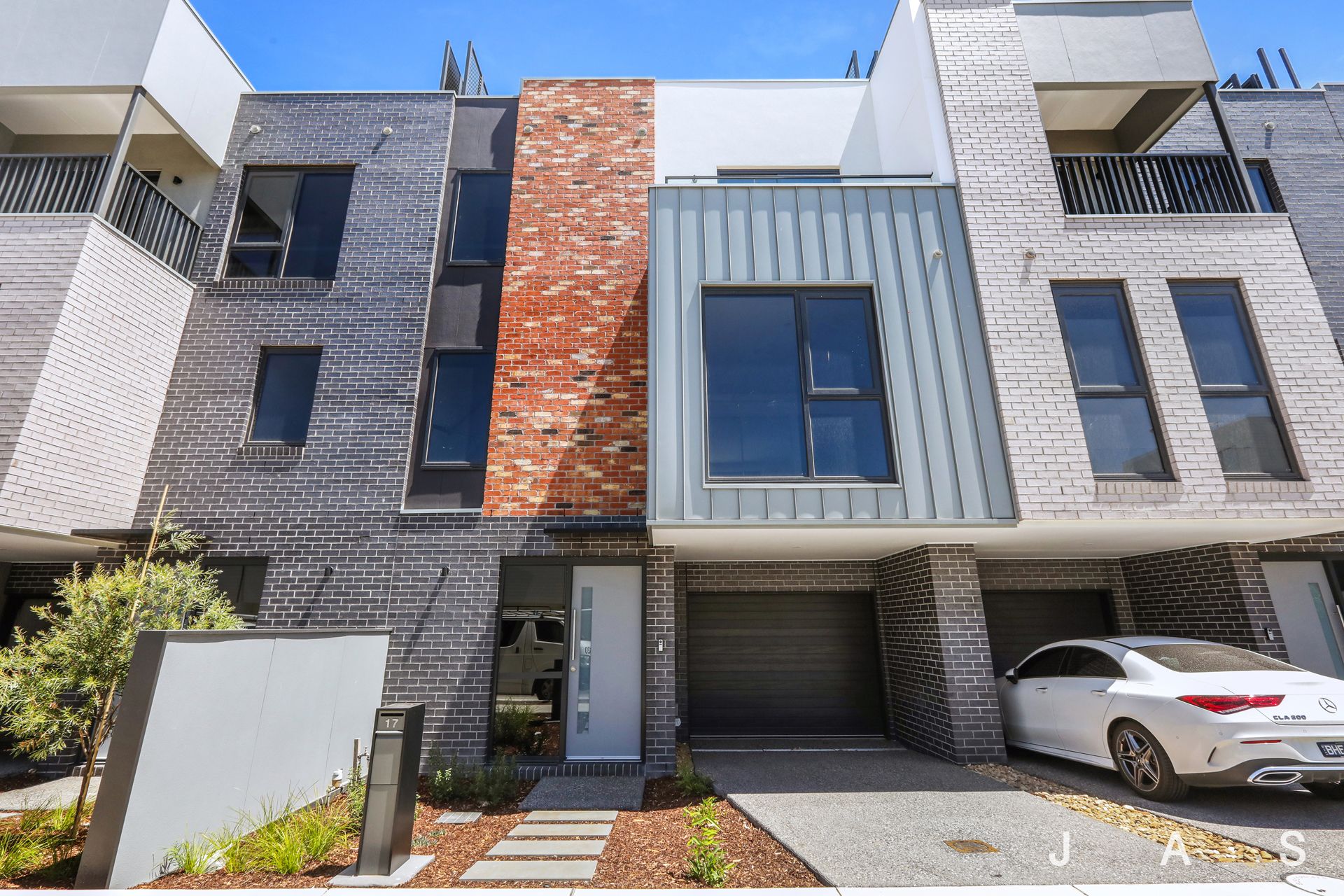 Rental properties & online application form