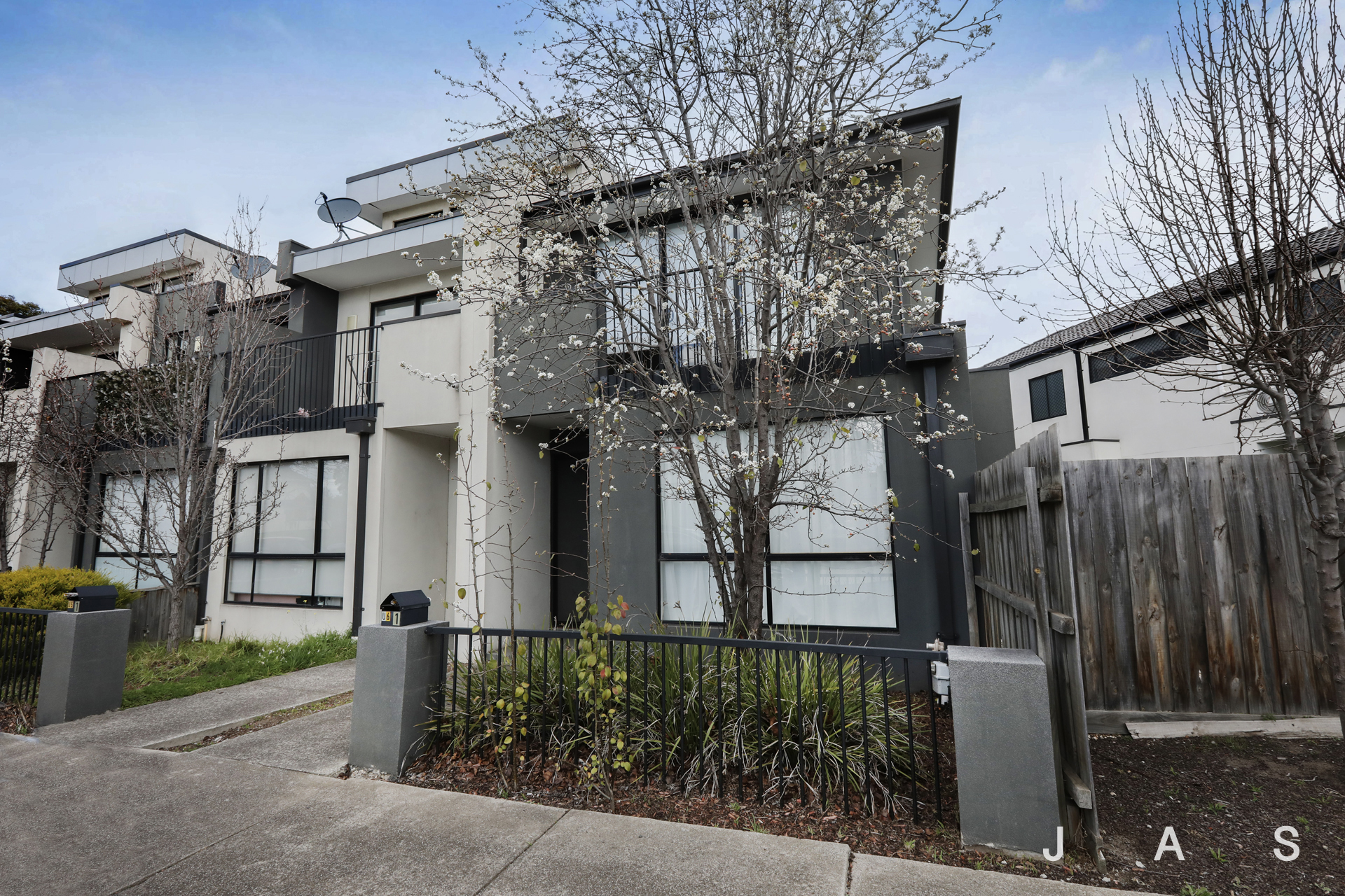 Rental properties & online application form