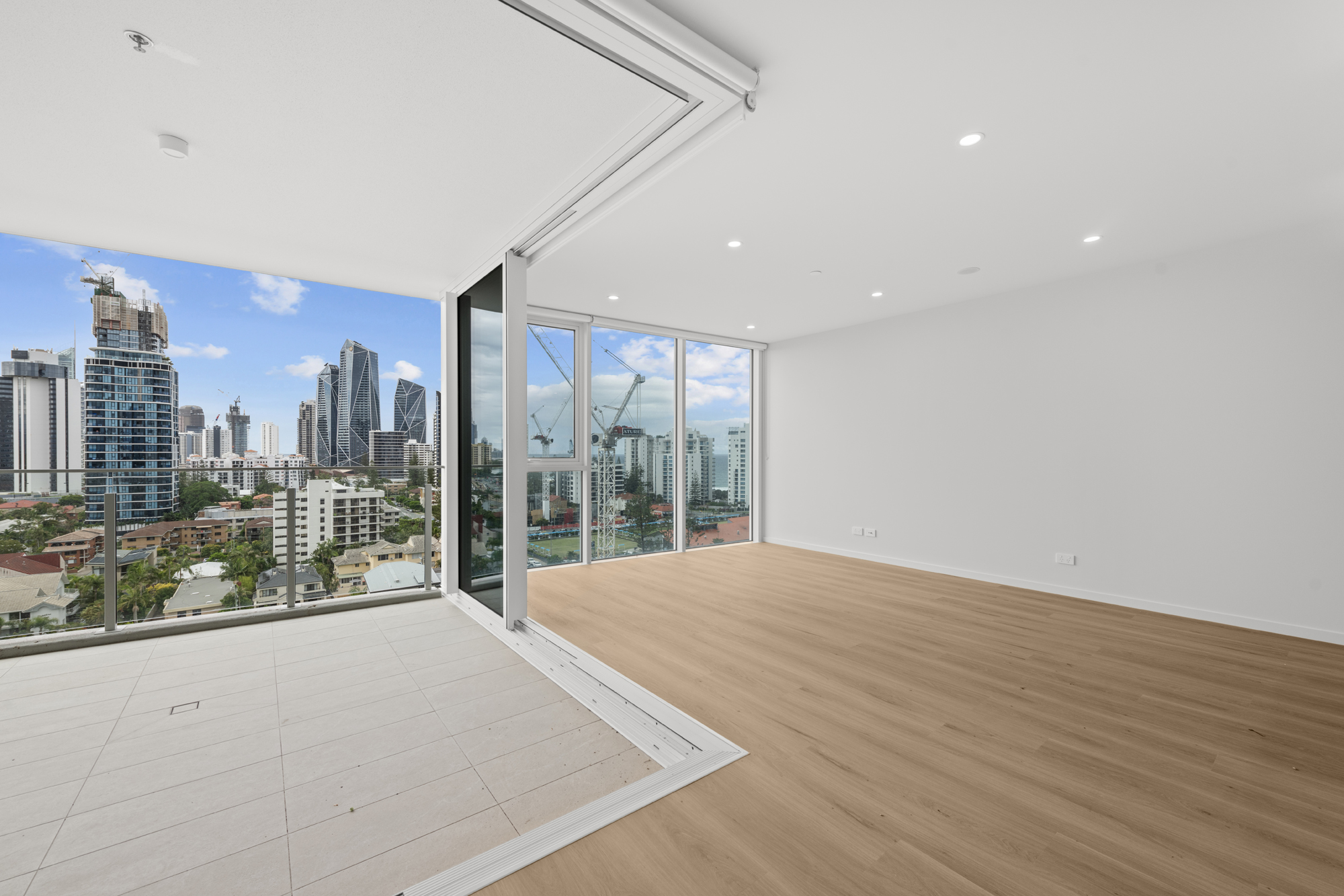 901/4 Rosewood Avenue, Broadbeach For Lease by Mosaic Property Group - image 2