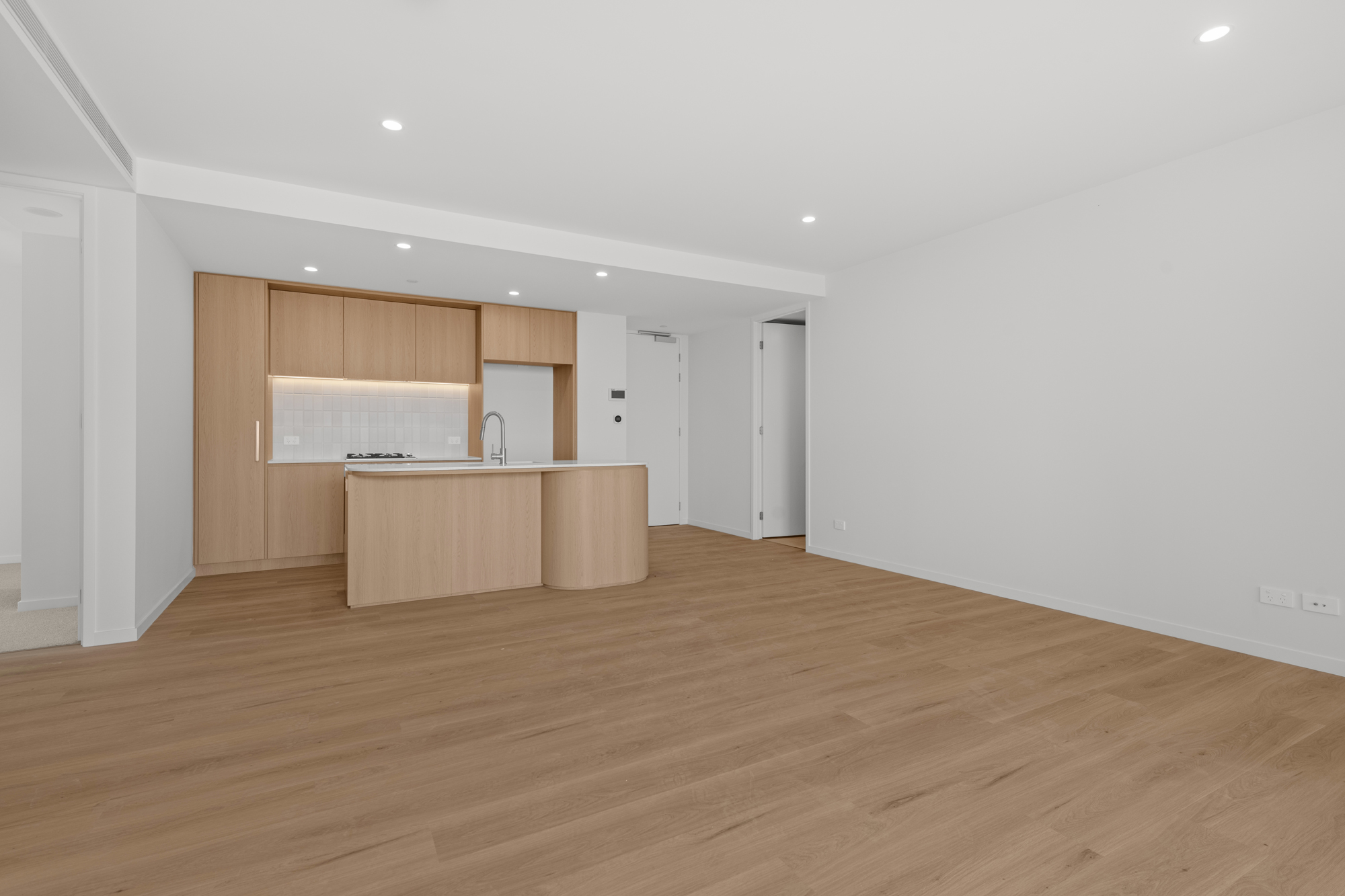 305/4 Rosewood Avenue, Broadbeach For Lease by Mosaic Property Group - image 6