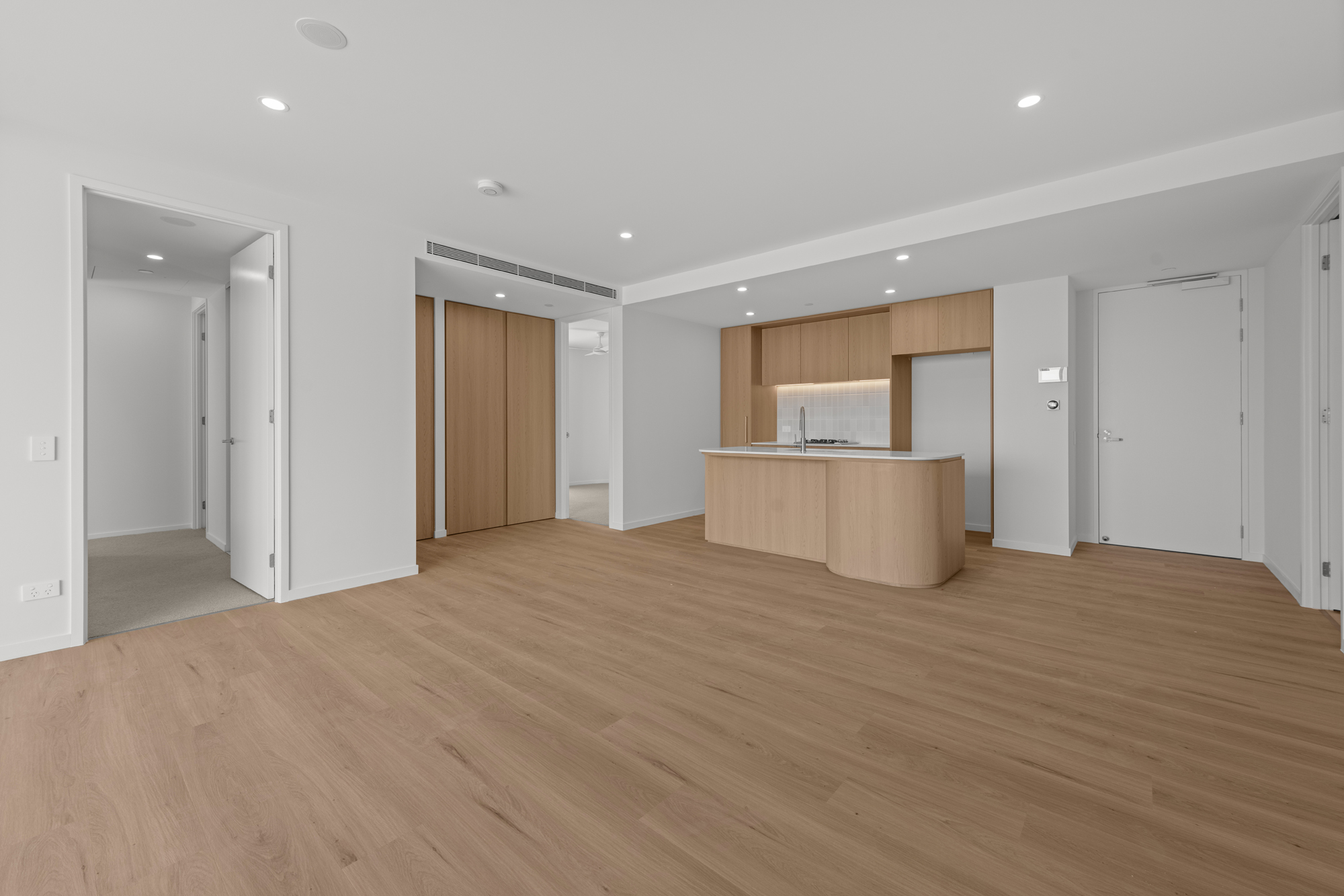 305/4 Rosewood Avenue, Broadbeach For Lease by Mosaic Property Group - image 1