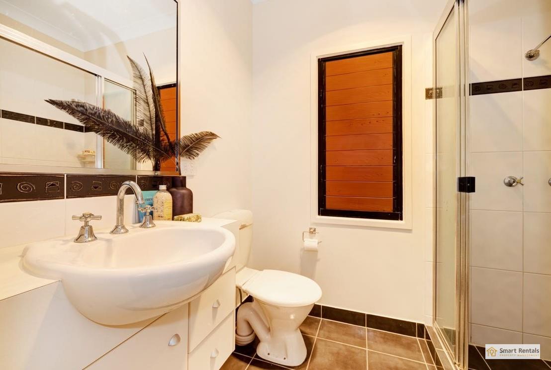 9 Angelus Place, Kirwan, photo 11 of 12