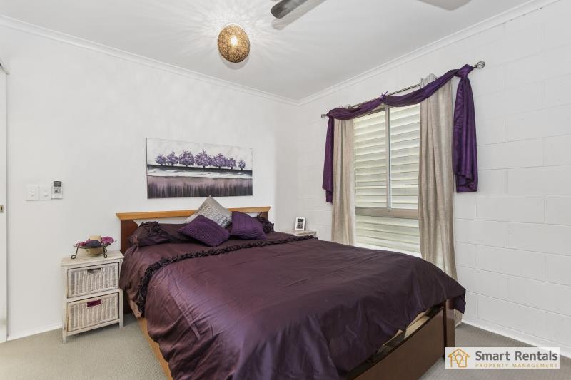 25 Corella Crescent, Mount Louisa, photo 5 of 9