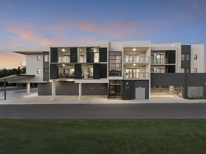 6/11 Kokoda Street, Idalia, photo 5 of 11