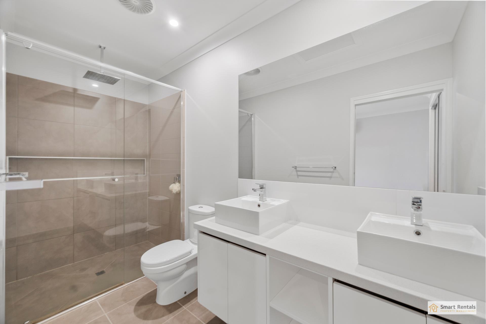5 Target Street, Oonoonba, photo 7 of 8