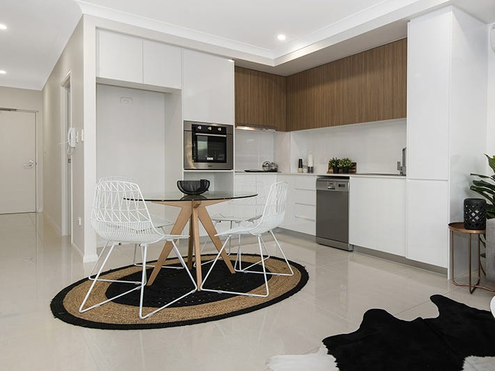 12/11 Kokoda Street, Idalia, photo 10 of 13
