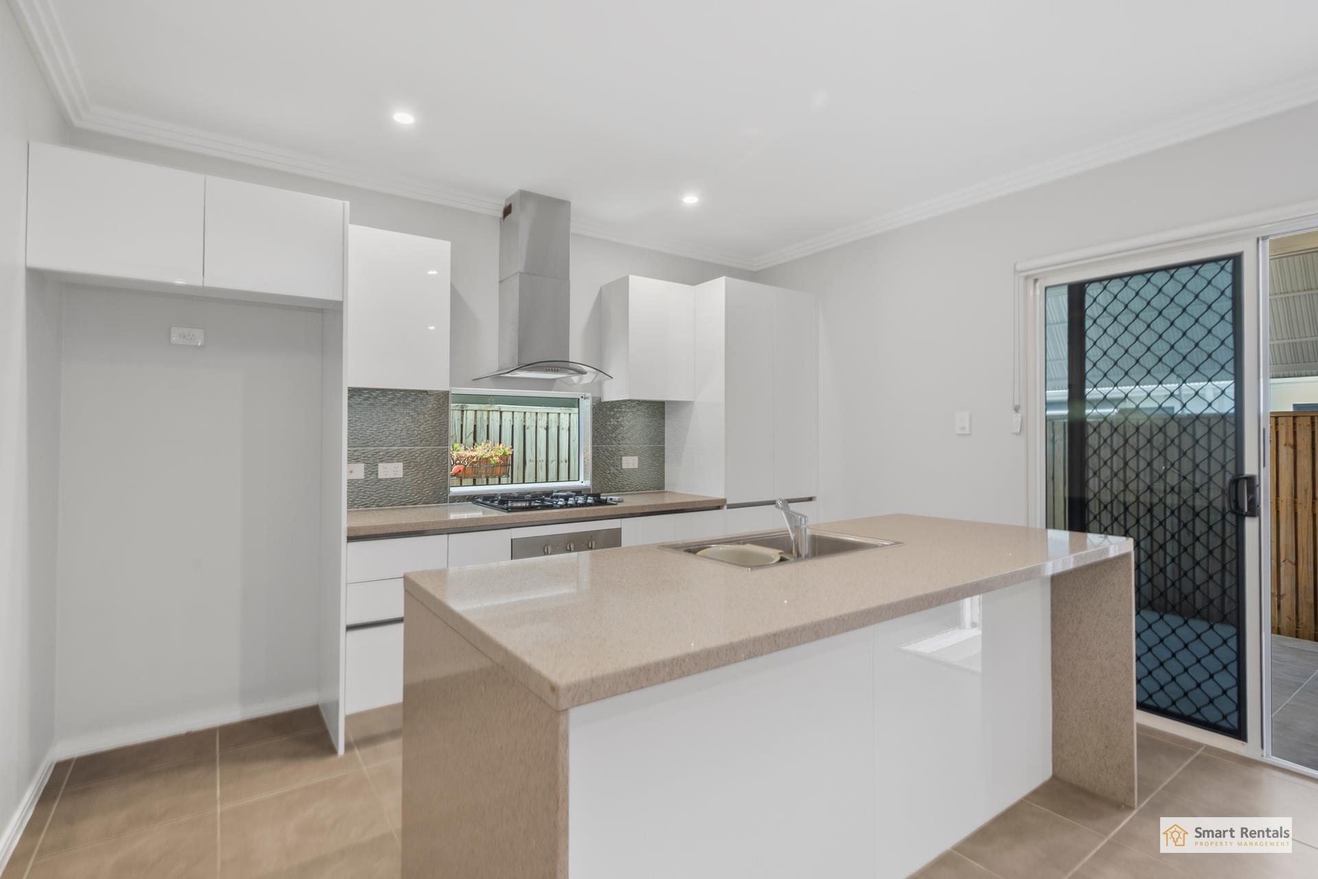 5 Target Street, Oonoonba, photo 2 of 8