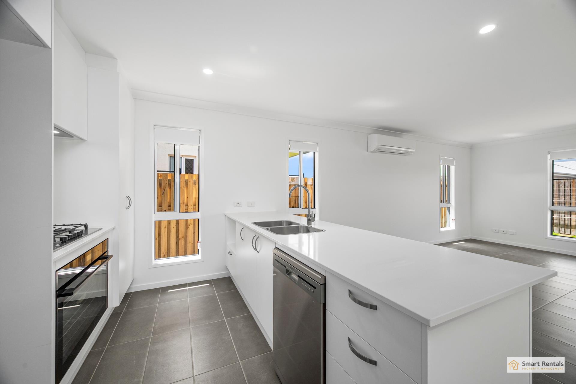 23 Poppy Street, Burdell, photo 4 of 8