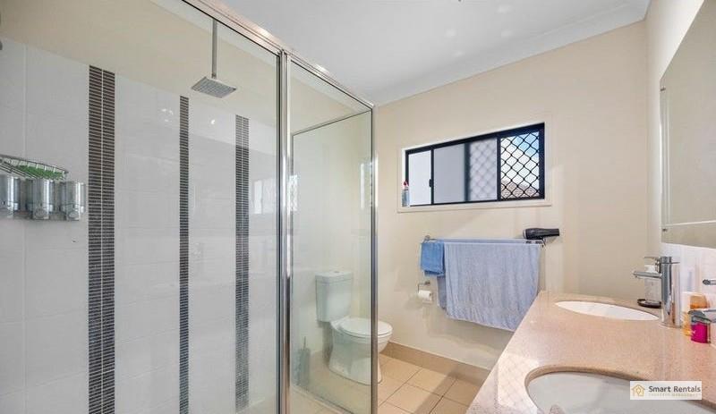 28 Dundabella Drive, Deeragun, photo 9 of 14