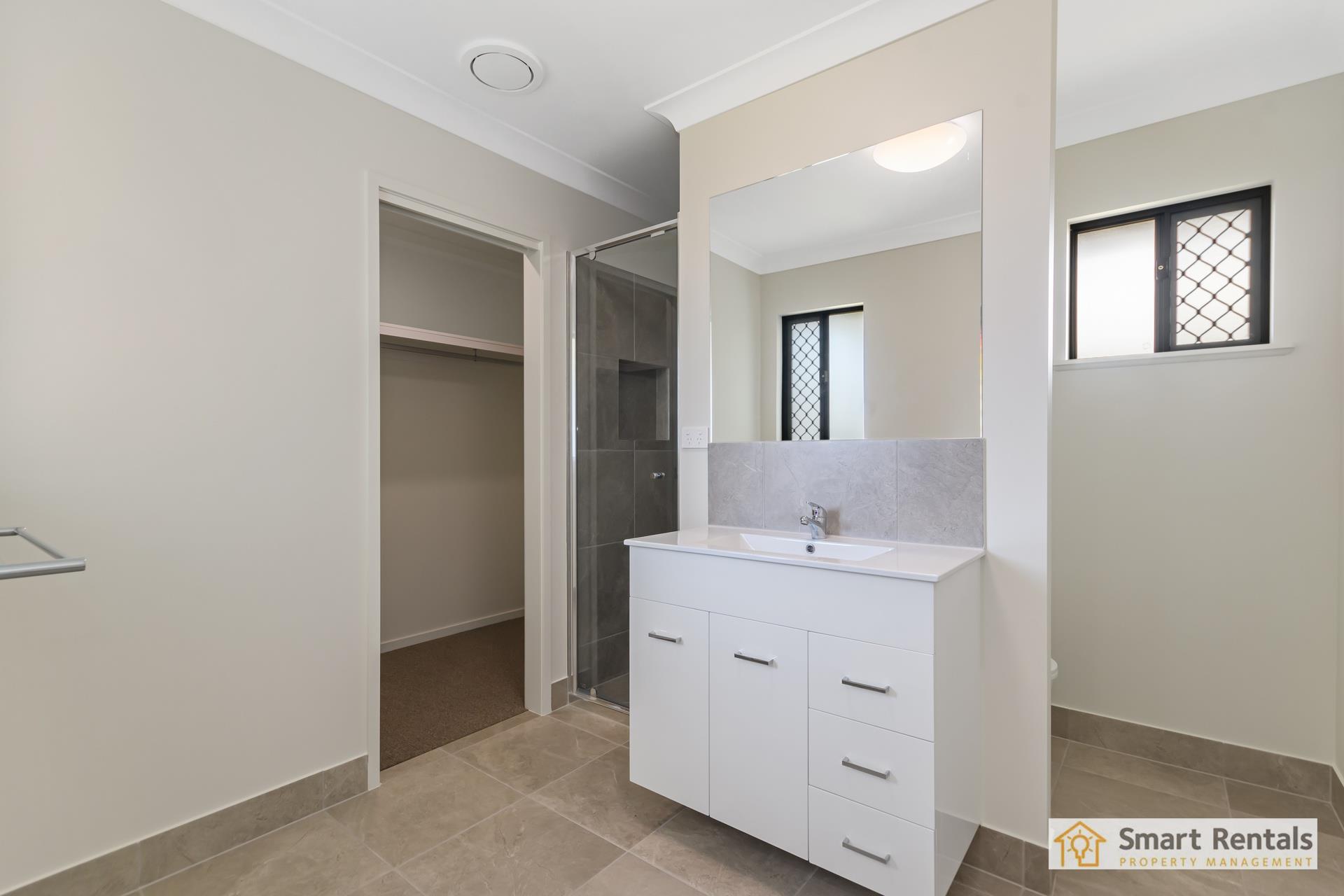 8 Butternut Way, Mount Low, photo 5 of 8