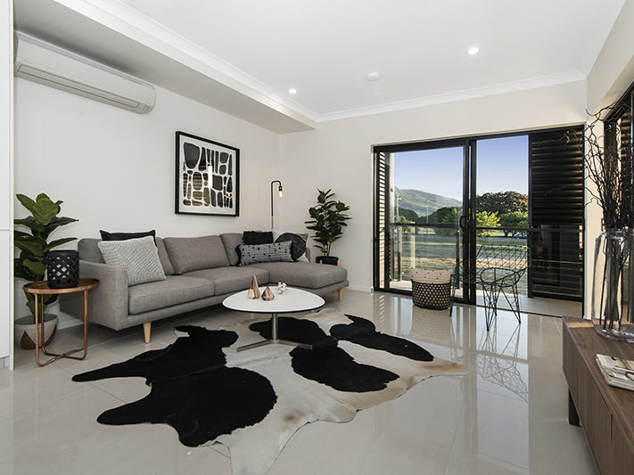 12/11 Kokoda Street, Idalia, photo 3 of 13