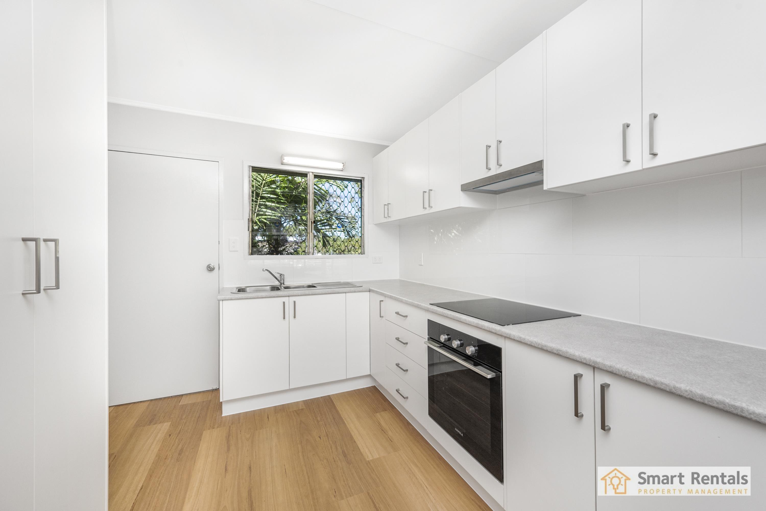2/13 Moondarga Drive, Cranbrook, photo 4 of 8