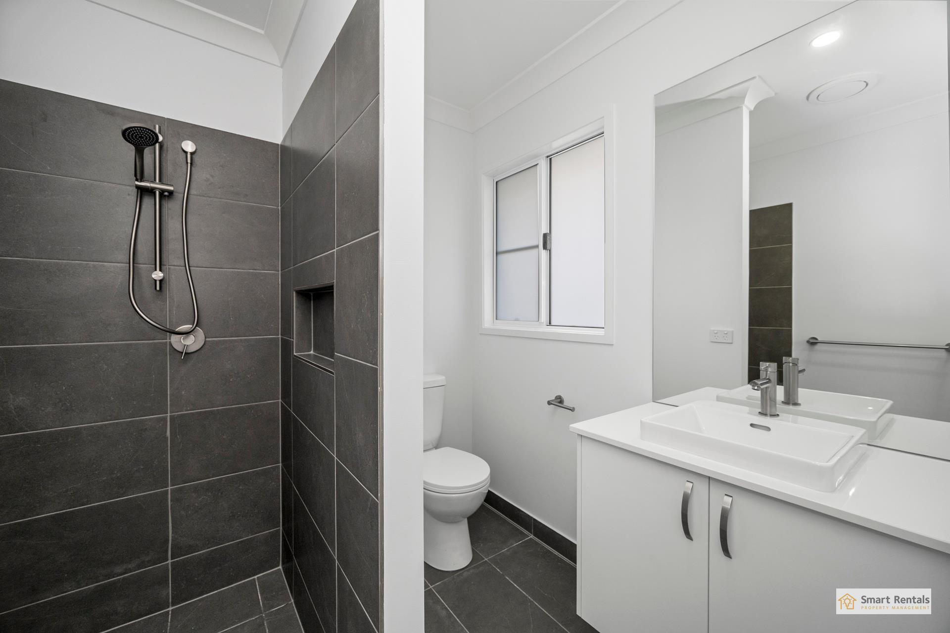 23 Poppy Street, Burdell, photo 3 of 8