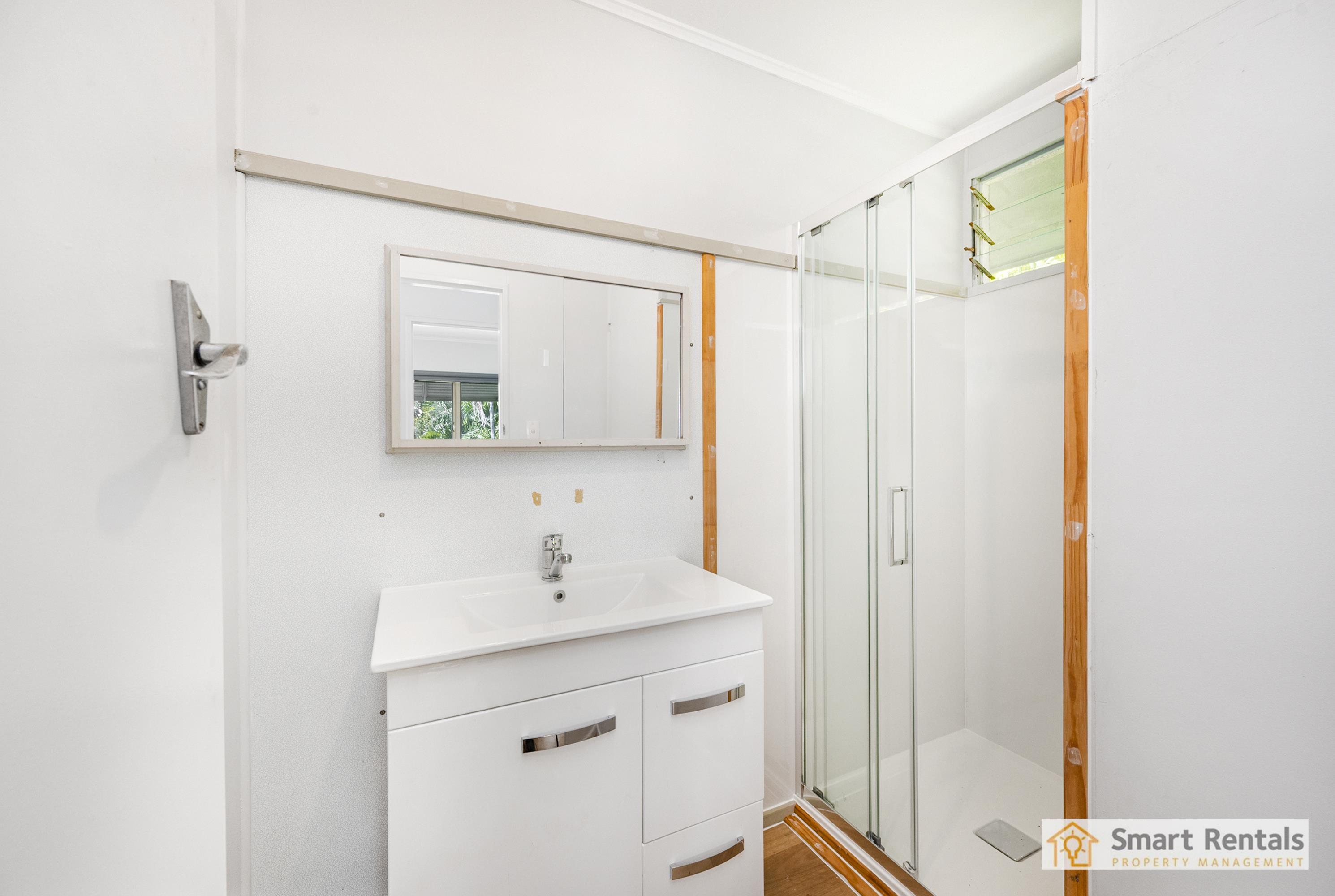 2/13 Moondarga Drive, Cranbrook, photo 6 of 8