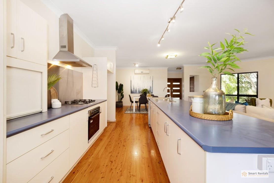 9 Angelus Place, Kirwan, photo 4 of 12