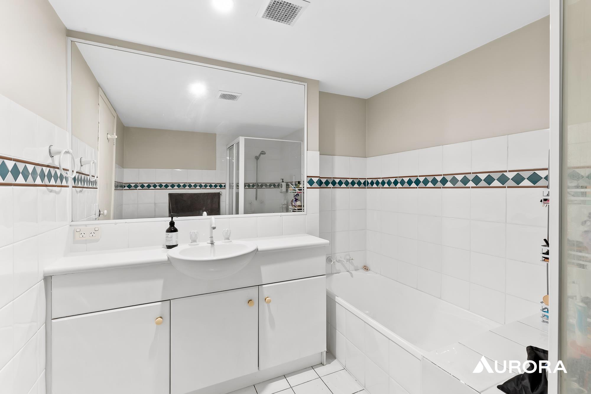 B11/1 Great Hall Drive, Miami Leased by Aurora Property - image 9