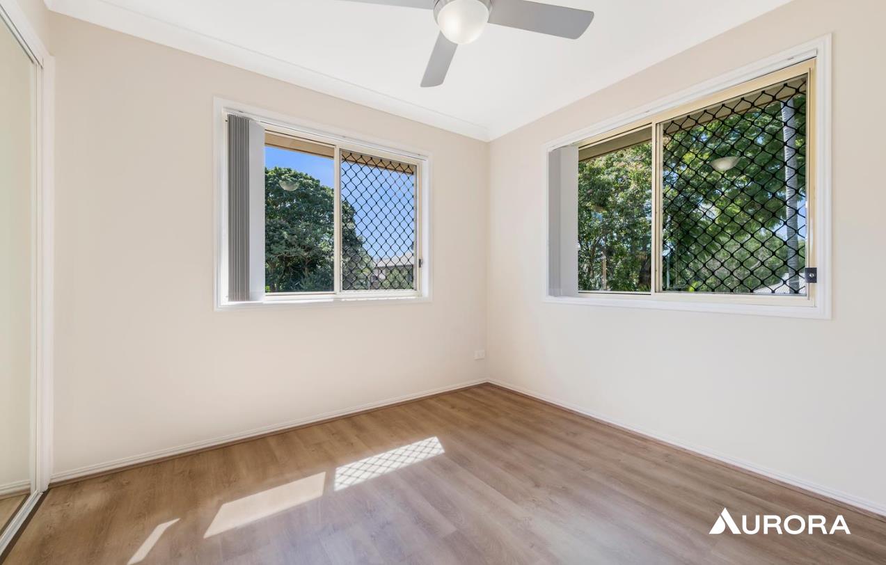 4/32 Iris Street, Holland Park West For Lease by Aurora Property - image 5