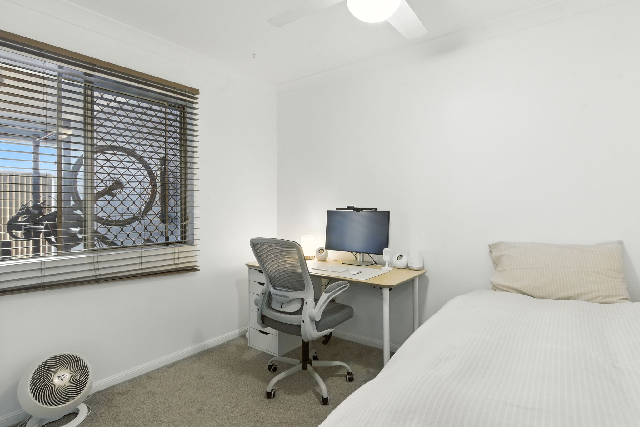 7/29 Crown Street, Holland Park West For Lease by Aurora Property - image 11