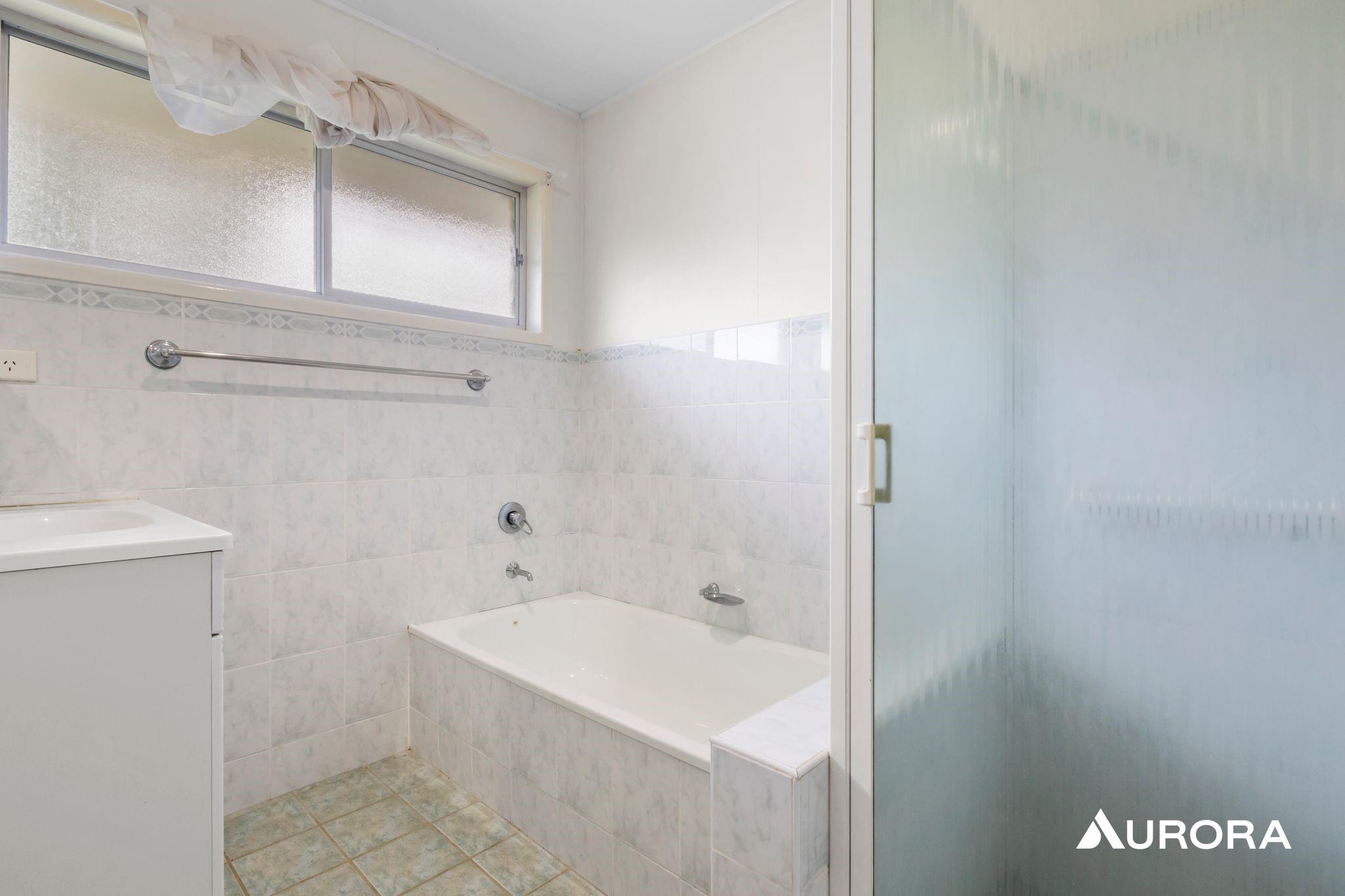 9 Eurong Street, Carina Heights For Lease by Aurora Property - image 7