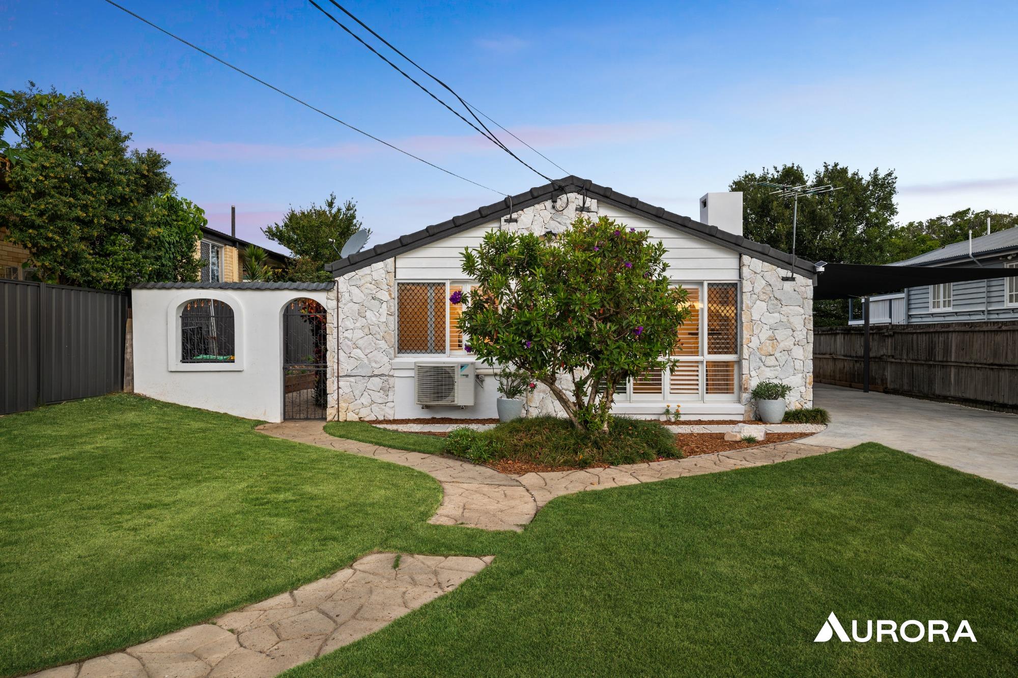 62 Crump Street, Holland Park West For Lease by Aurora Property