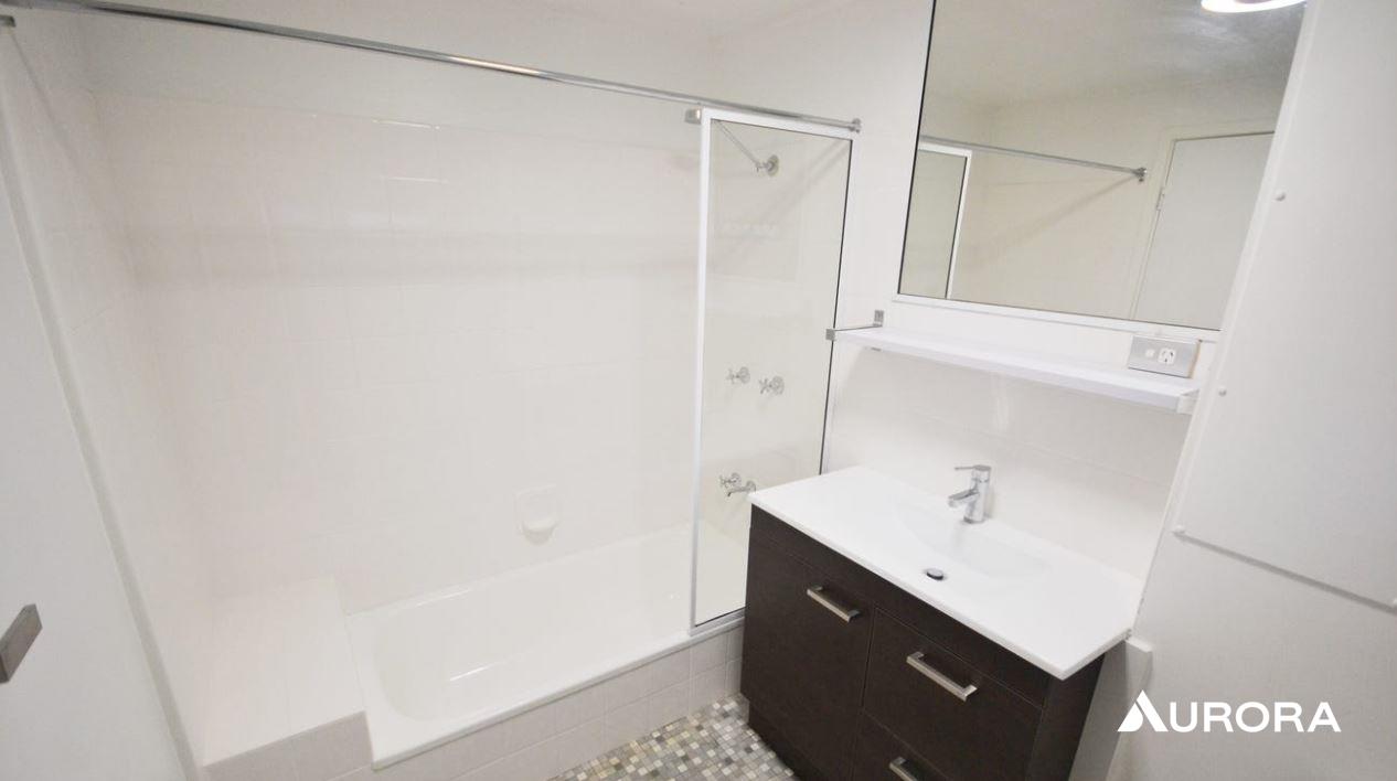 3/72 Heath Street, East Brisbane Leased by Aurora Property - image 5