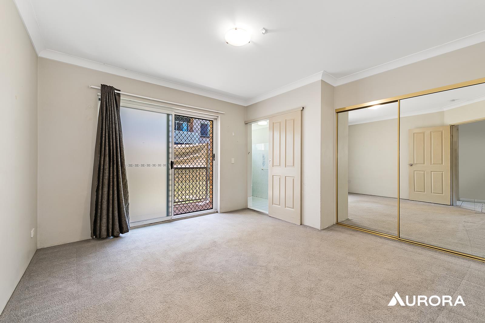 2/41 Cleveland Street, Greenslopes Leased by Aurora Property - image 4