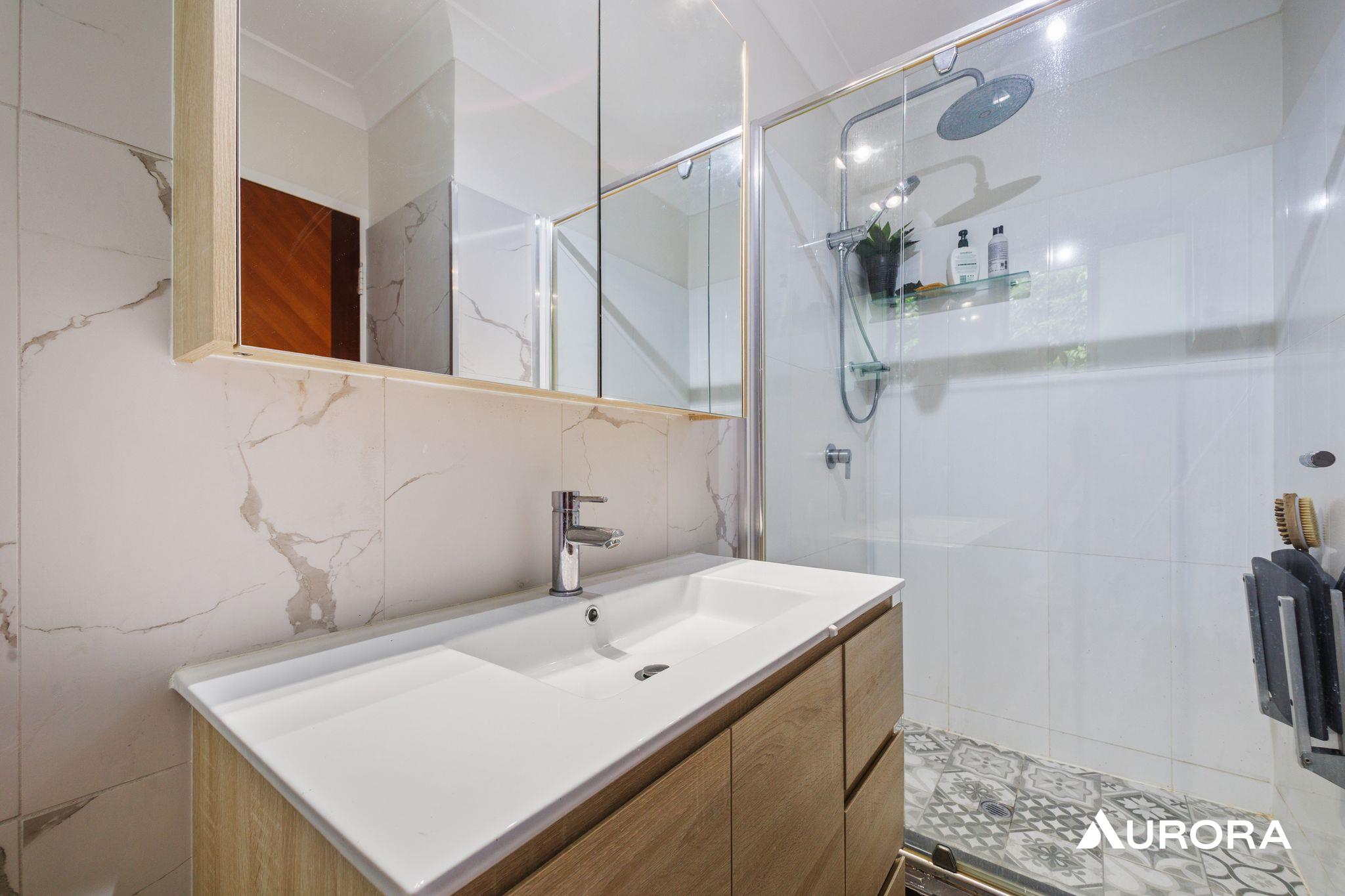 1/30 Curd Street, Greenslopes Leased by Aurora Property - image 8