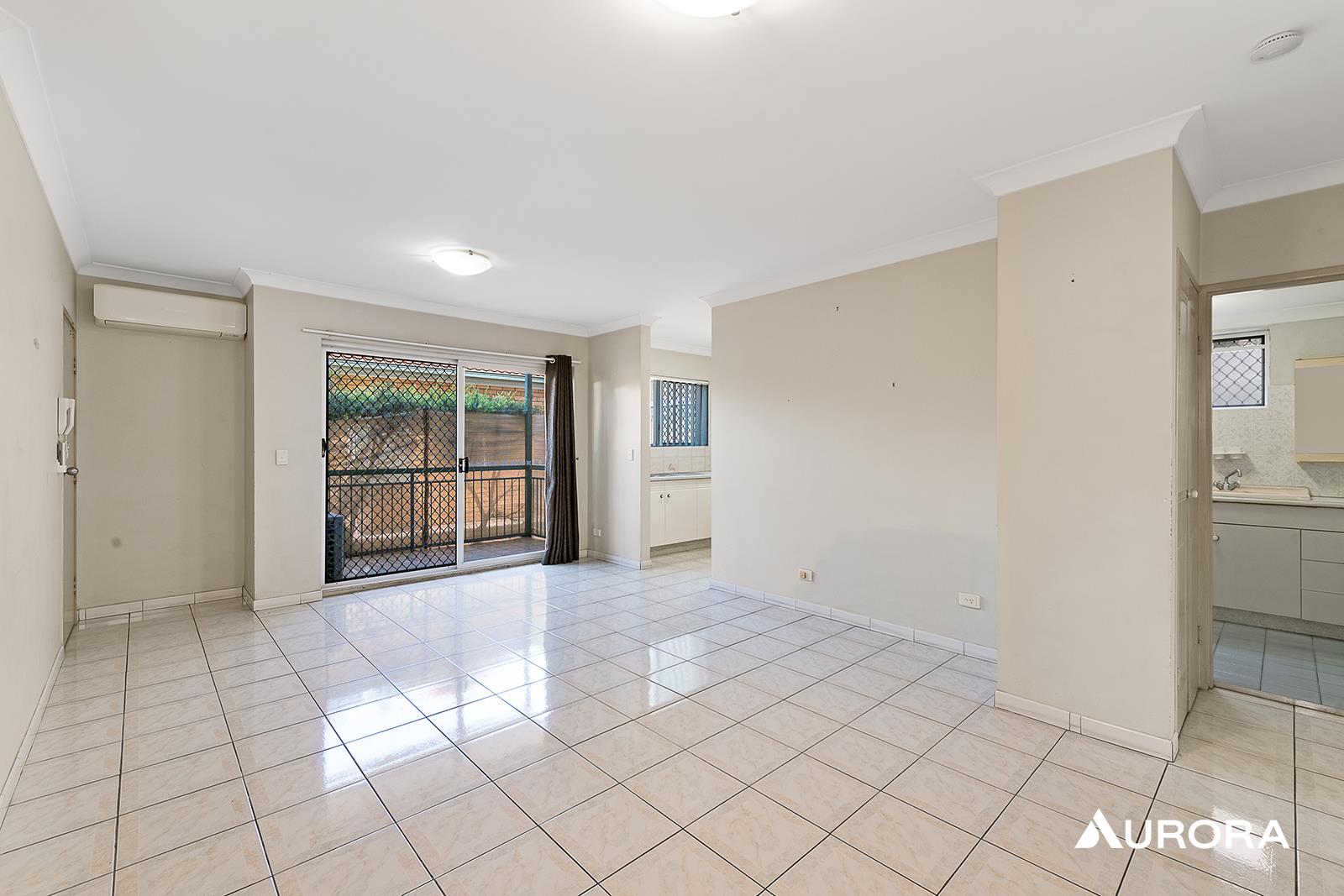 2/41 Cleveland Street, Greenslopes Leased by Aurora Property - image 3