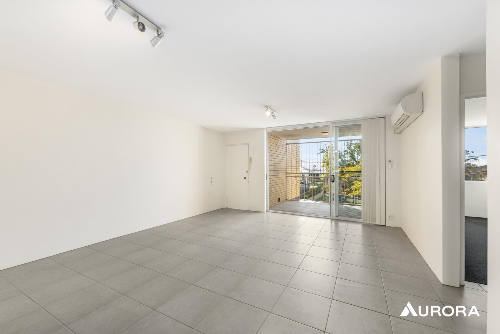 1/19 Balmoral Terrace, East Brisbane Leased by Aurora Property - image 2