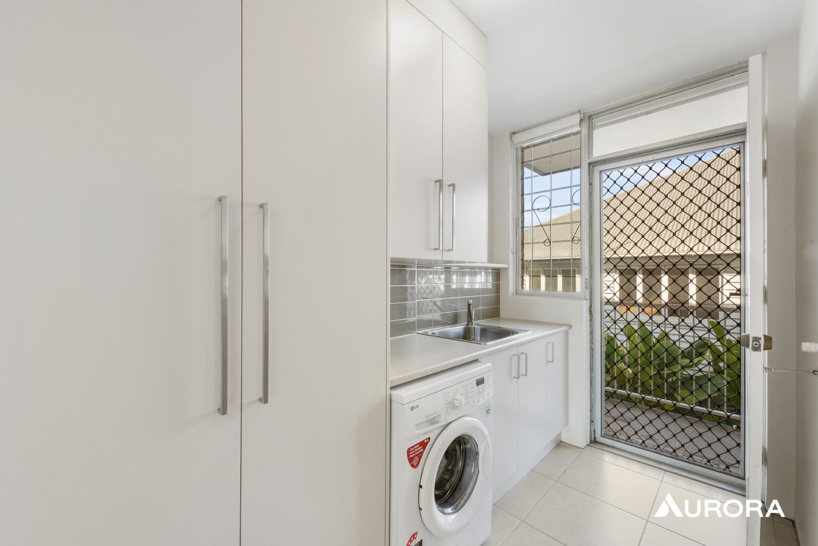 1/19 Balmoral Terrace, East Brisbane Leased by Aurora Property - image 7