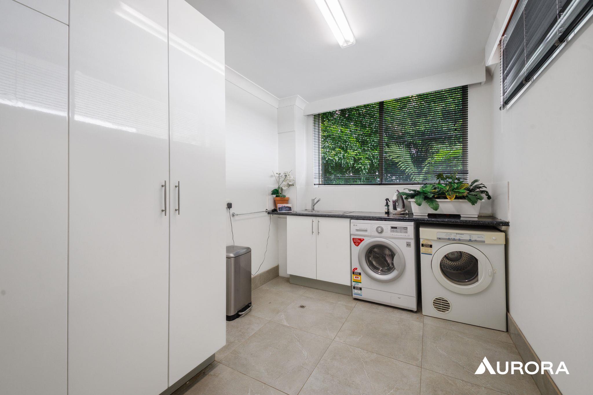 1/30 Curd Street, Greenslopes Leased by Aurora Property - image 9