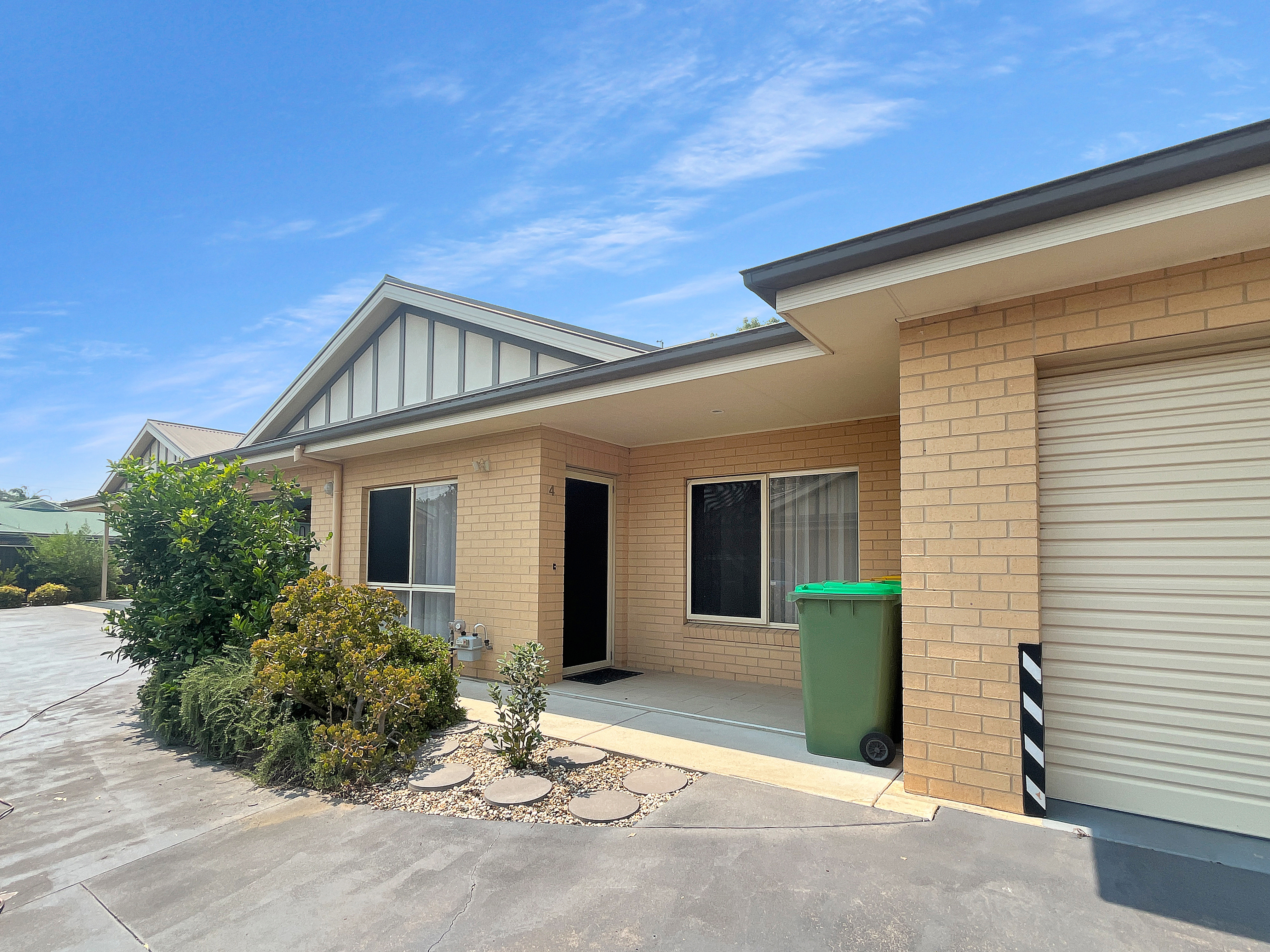 Rental properties & online application form