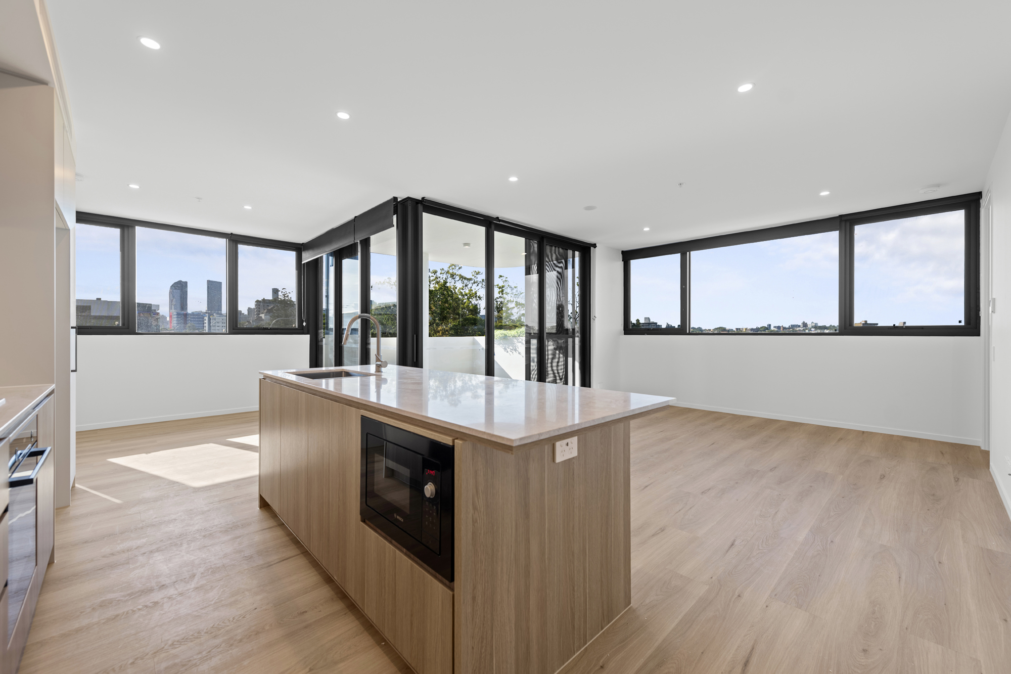 210/89 Lytton Rd, East Brisbane For Lease by Mosaic Property Group - image 2