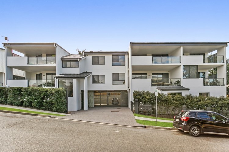 12/16 Shottery Street, Yeronga For Lease by Mosaic Property Group