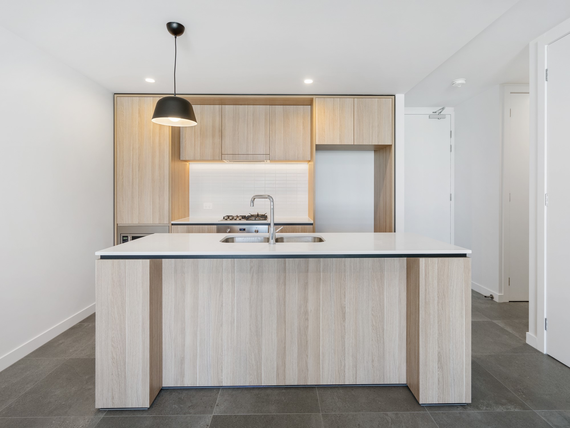 205/186 Clarence Rd, Indooroopilly For Lease by Mosaic Property Group - image 1