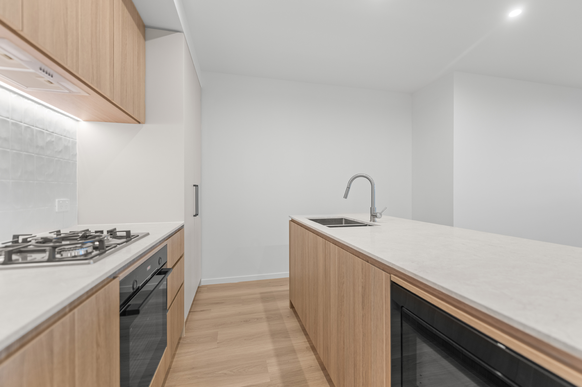 201/89 Lytton Road, East Brisbane For Lease by Mosaic Property Group - image 2