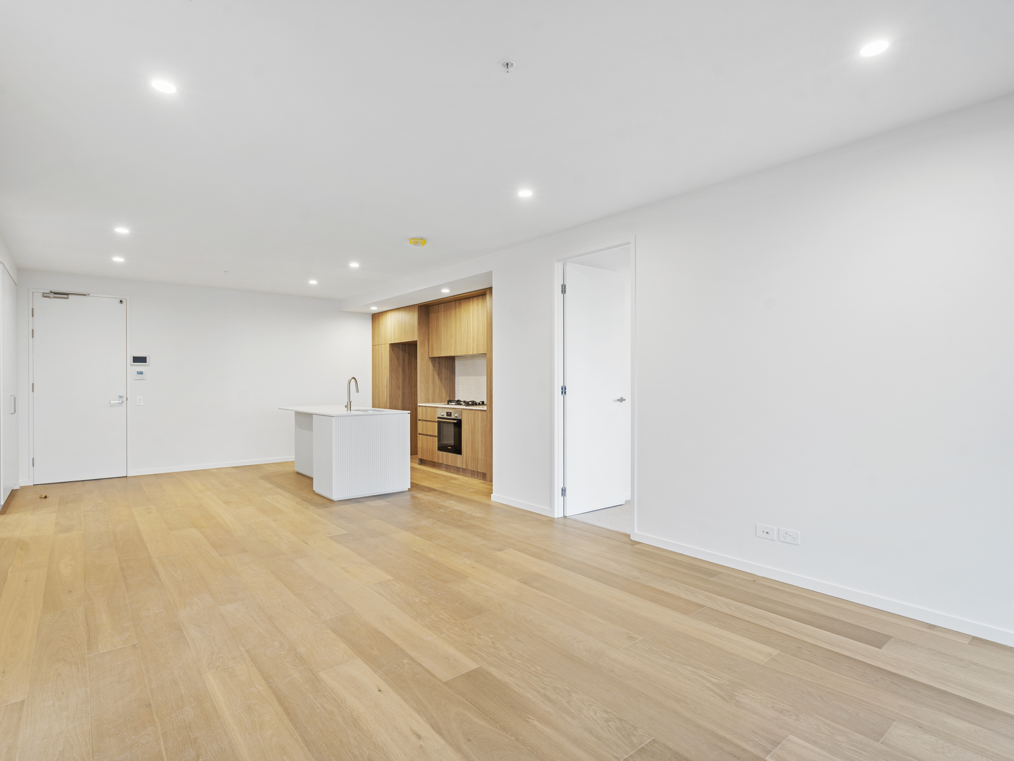 802/3 Archer Street, Toowong For Lease by Mosaic Property Group - image 2