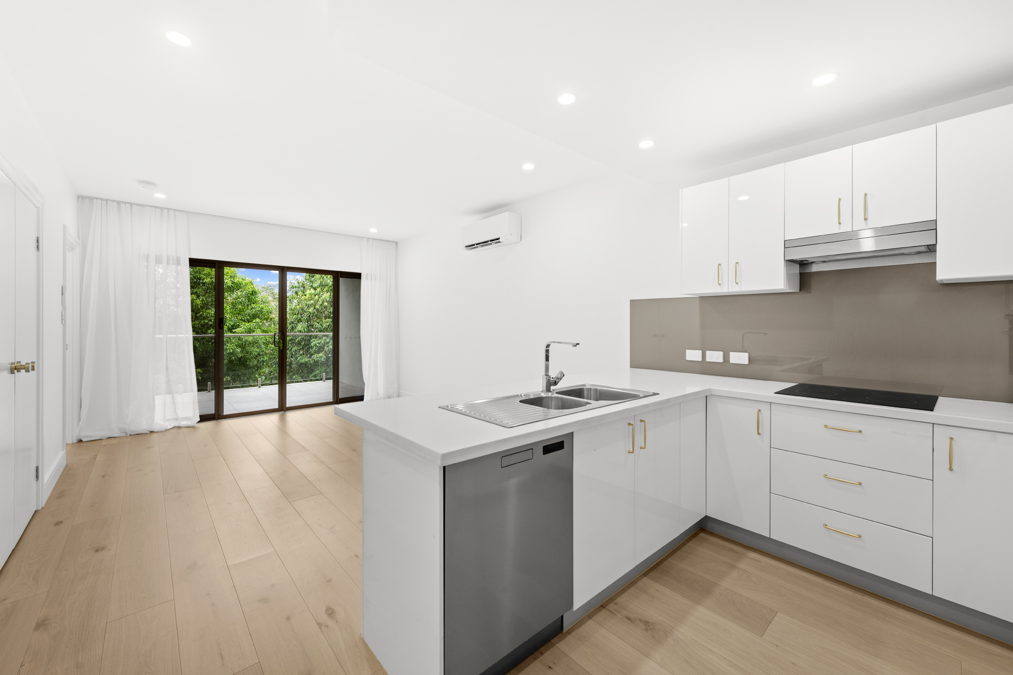 18/11 Stephens Street, Morningside For Lease by Mosaic Property Group - image 1