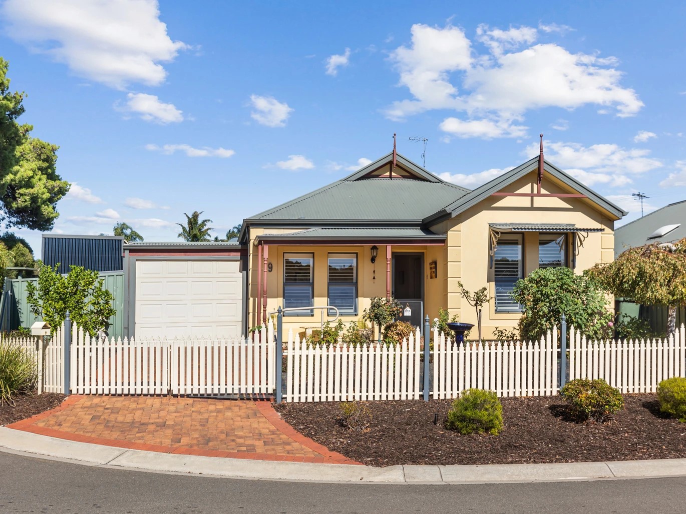 Rental properties & online application form