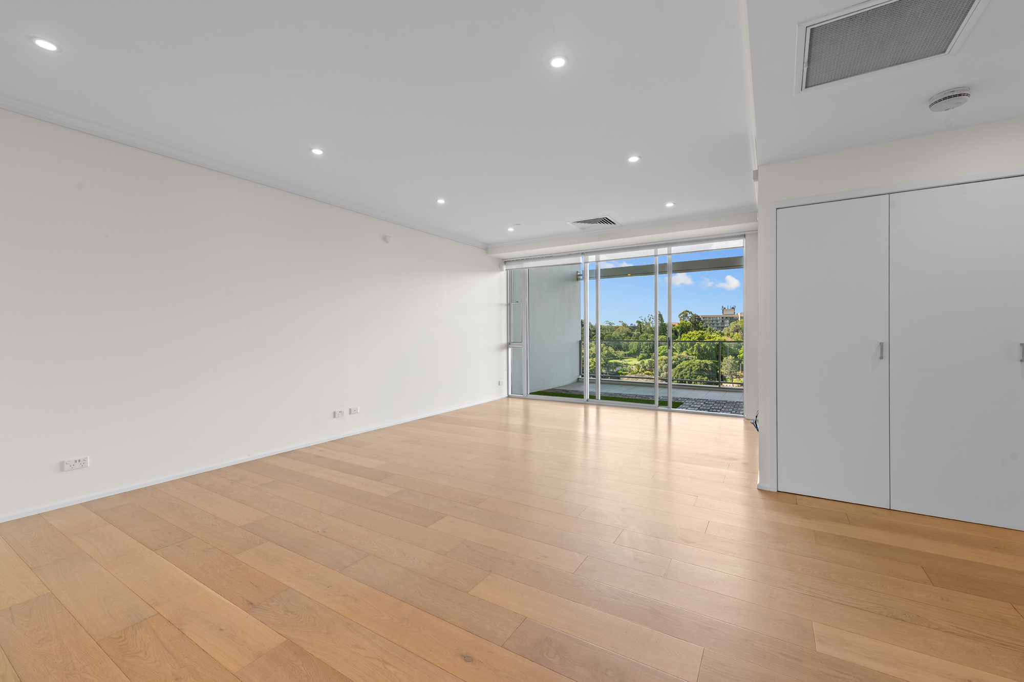 4037/4 Parkland Bvd, Brisbane City For Lease by Mosaic Property Group - image 1