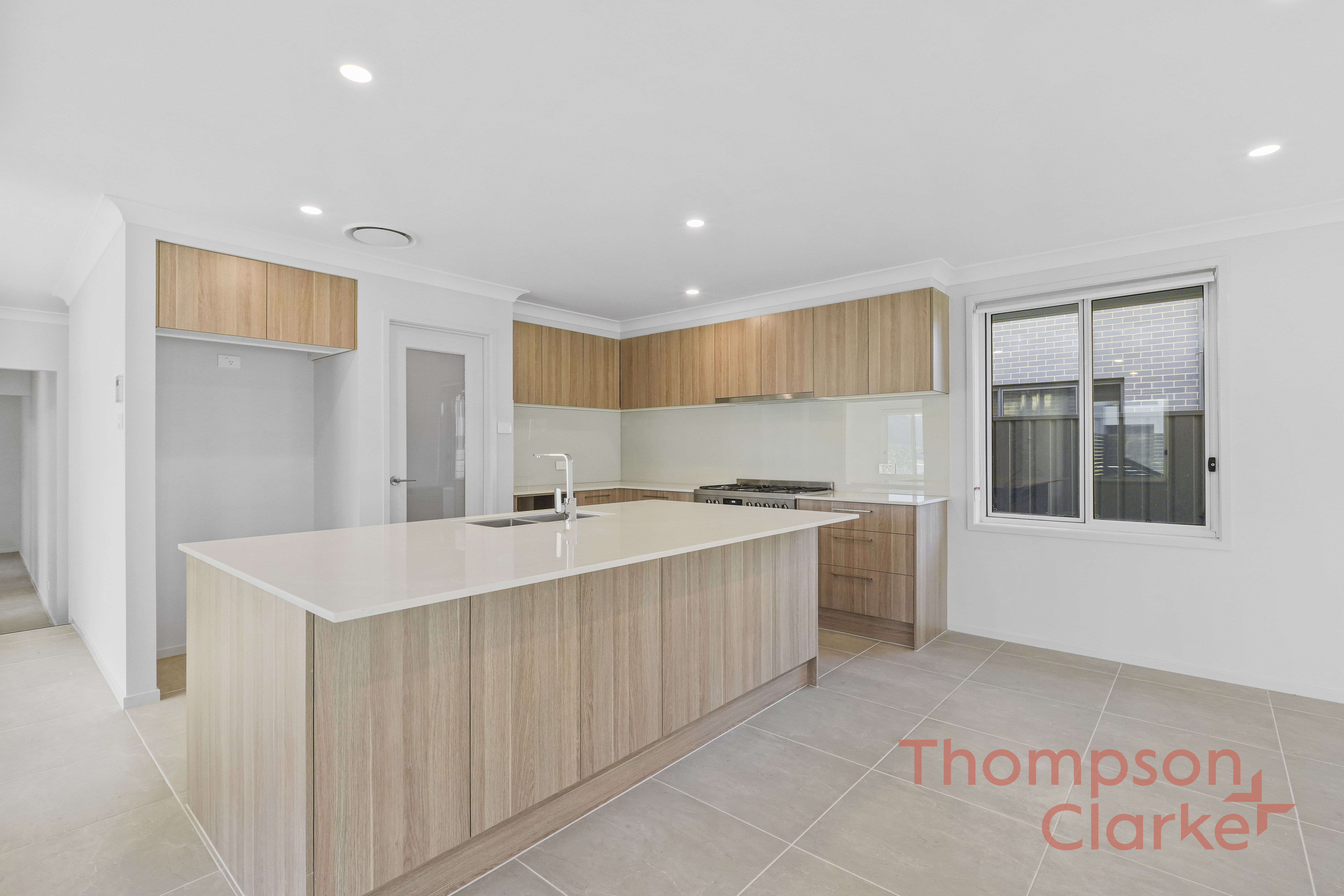 5 Dublin Drive, Chisholm - Thumbnail 7