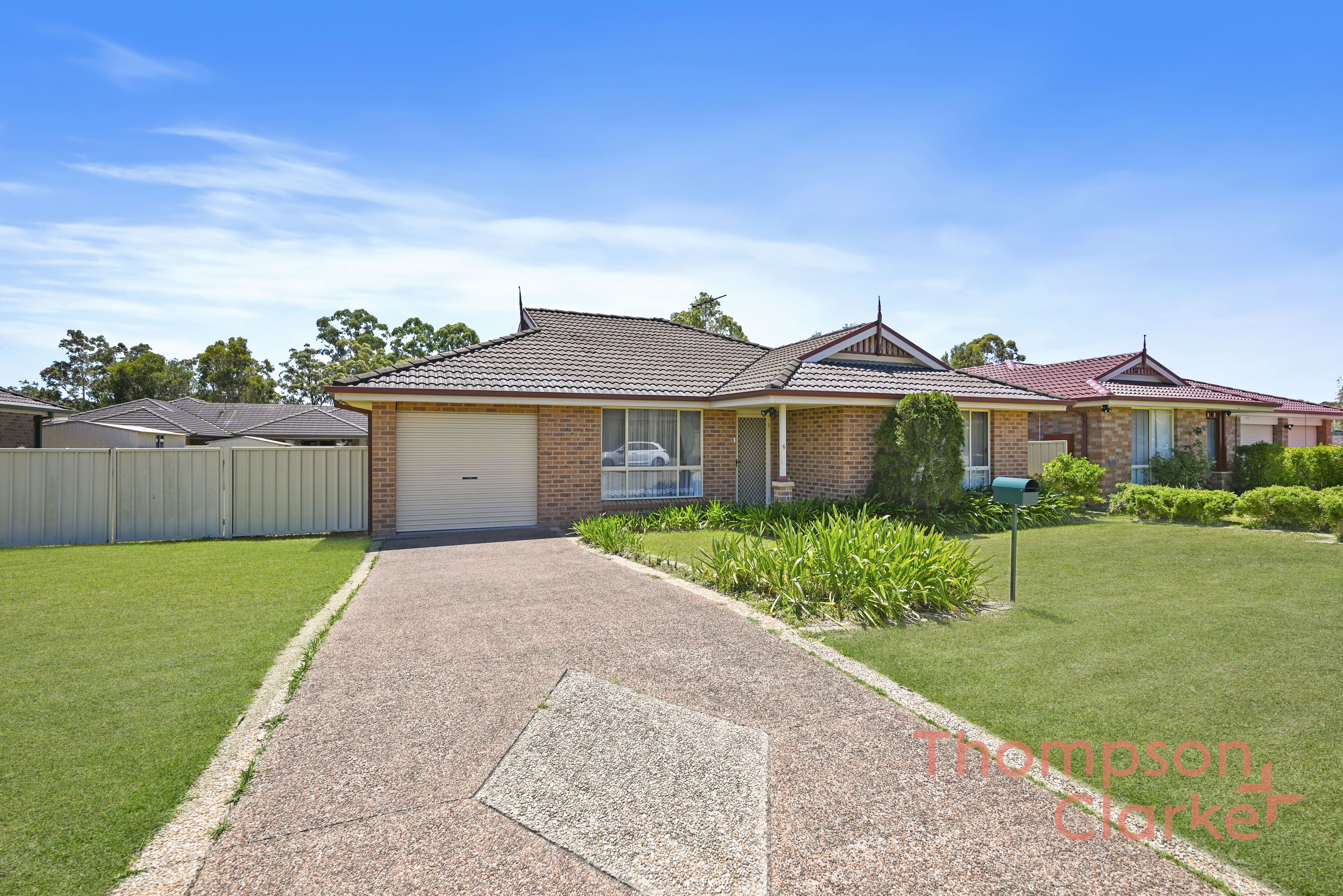 6 Glover Crescent, Metford - Thumbnail 2