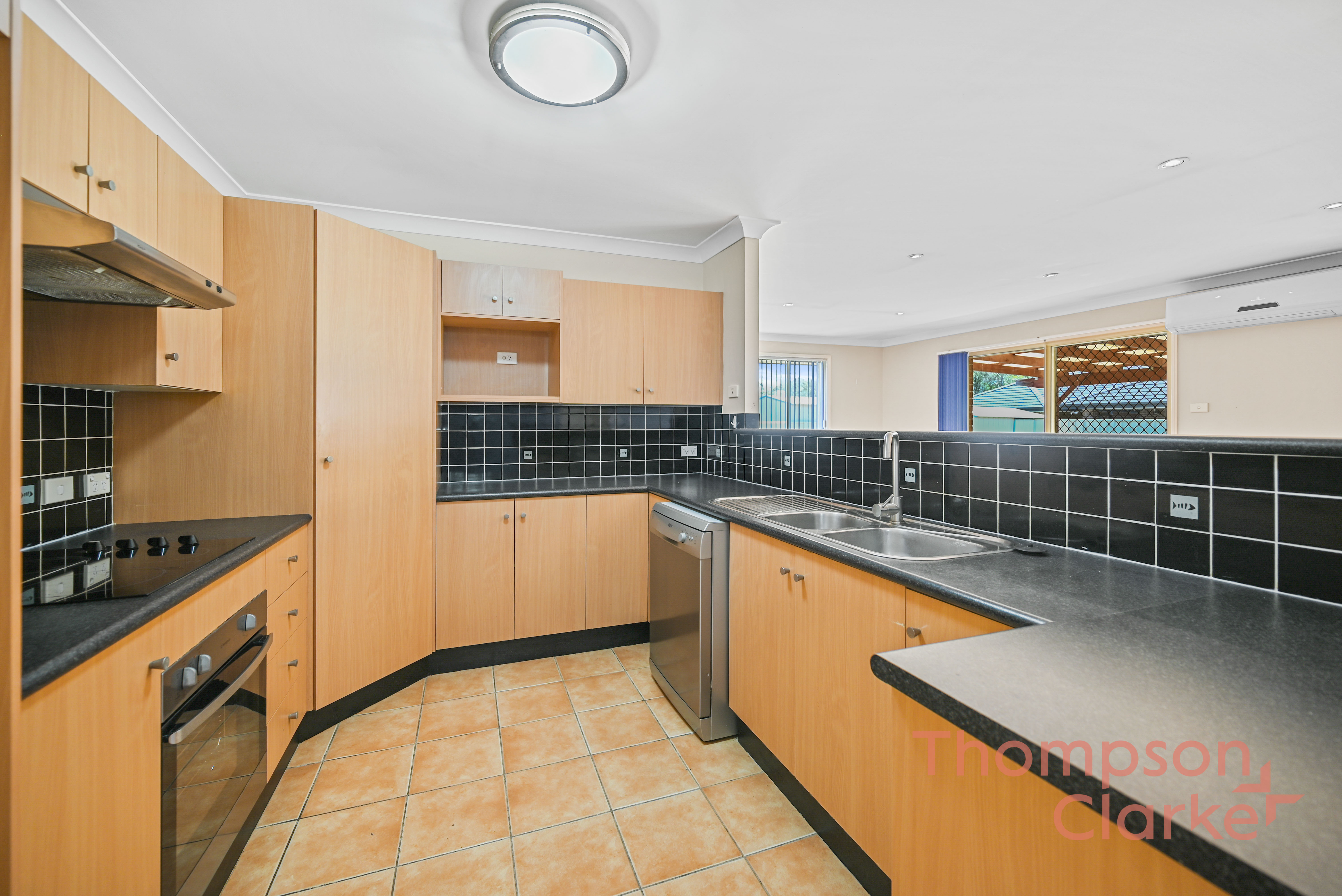 6 Glover Crescent, Metford - Thumbnail 5