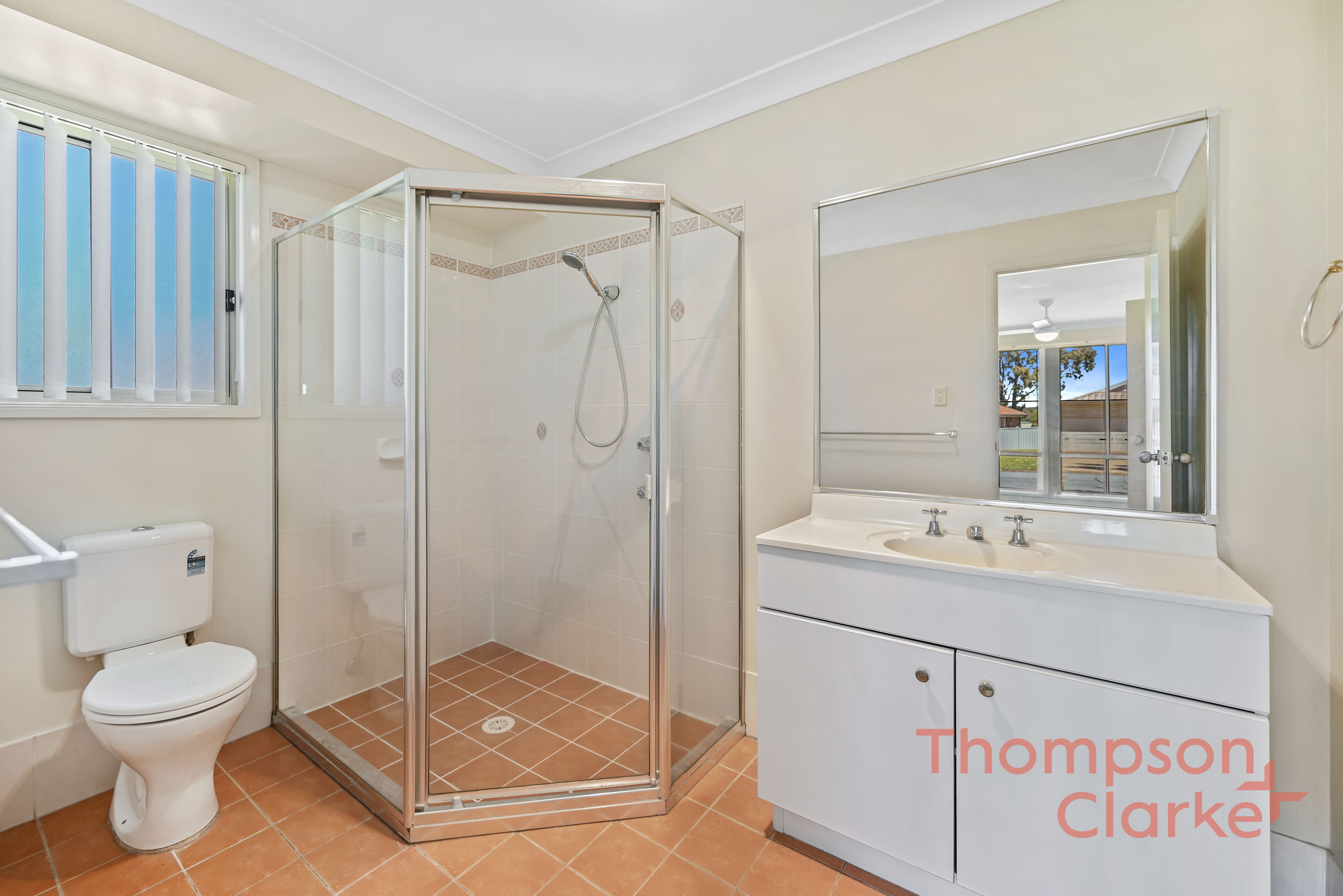 17 Galway Bay Drive, Ashtonfield - Thumbnail 8