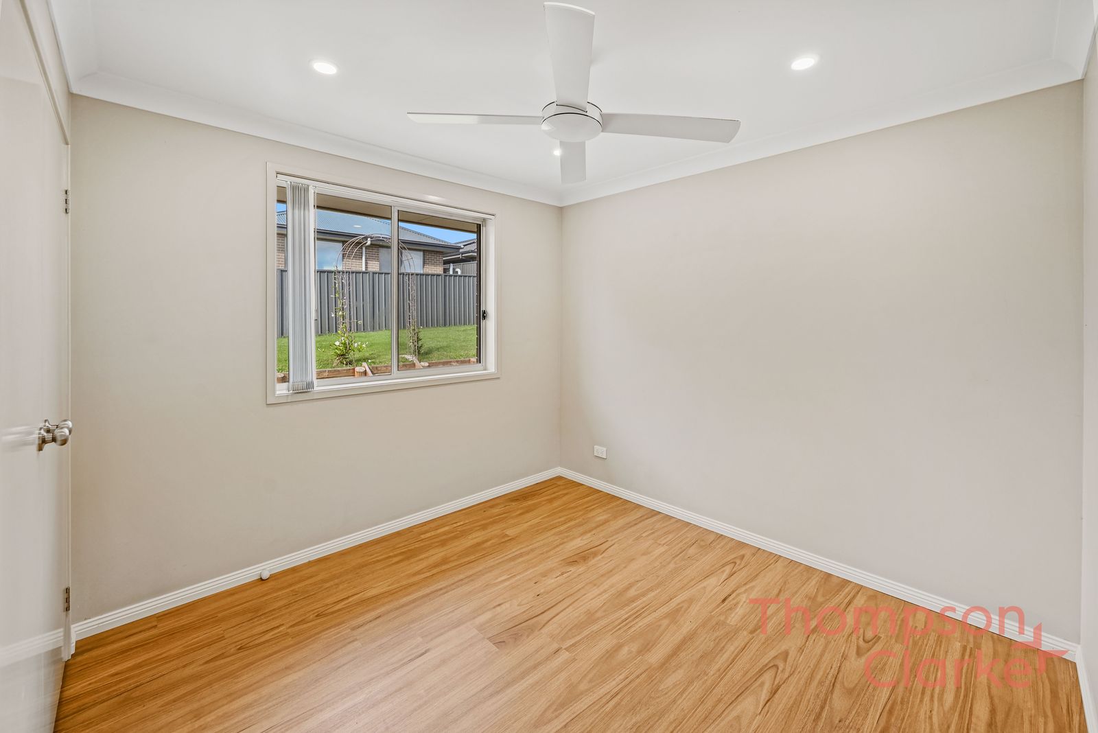 9 Arrowfield Street, Cliftleigh - Thumbnail 7