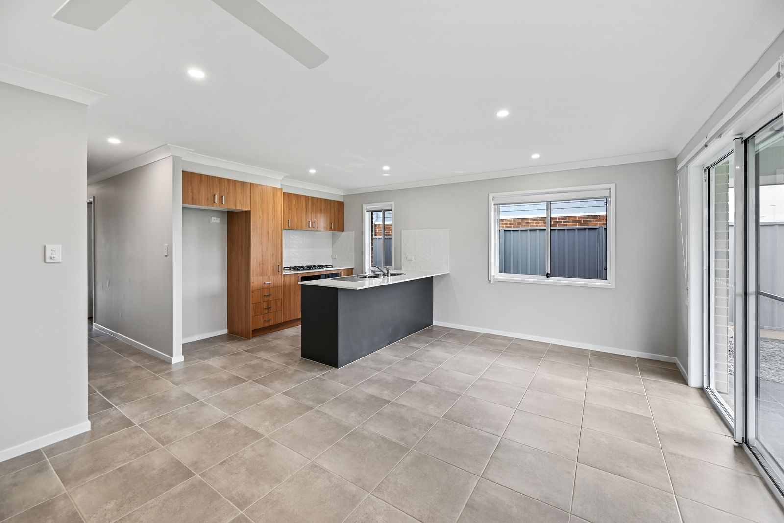 1/9 Apex Street, Gillieston Heights - Thumbnail 3