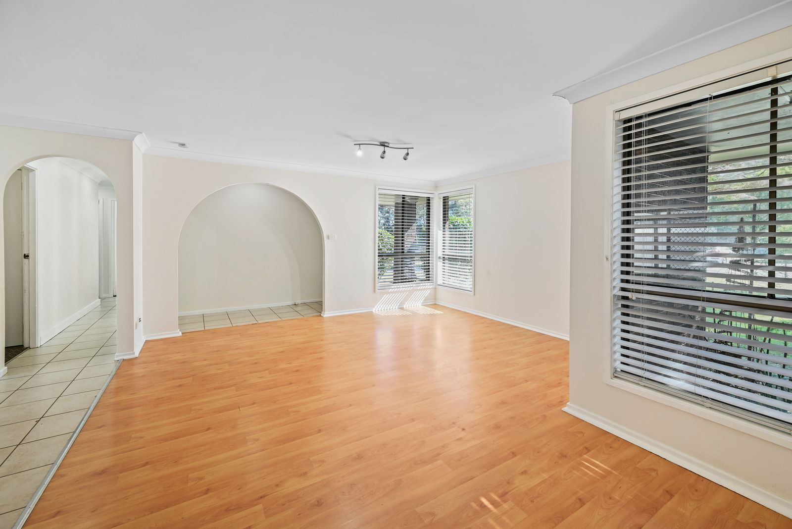 6 Kenvil Close, Rutherford - Thumbnail 5