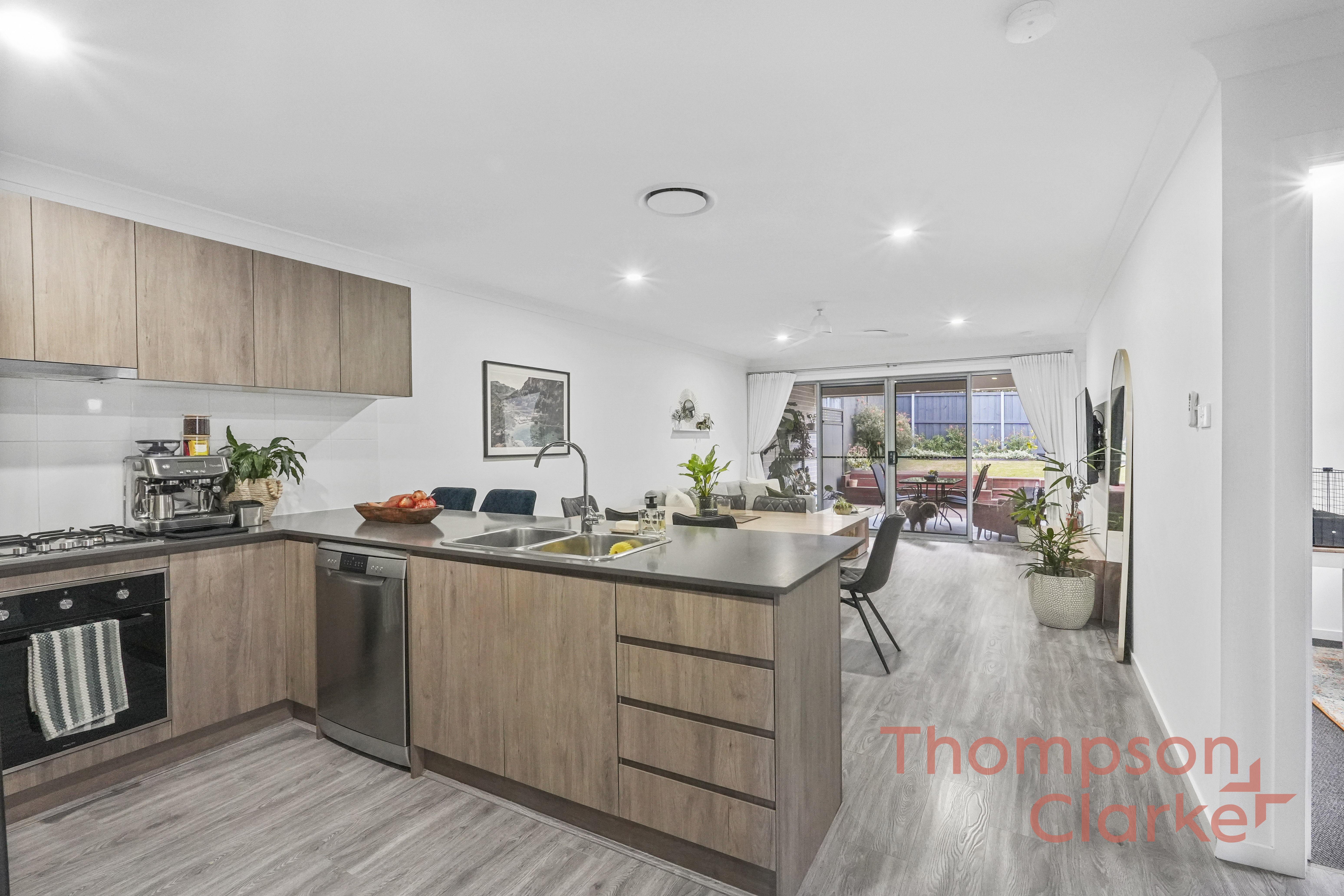 30 Morecambe Circuit, Thornton - Thumbnail 2